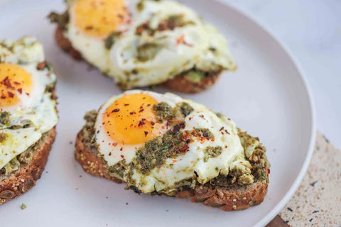 Quick Pesto Eggs